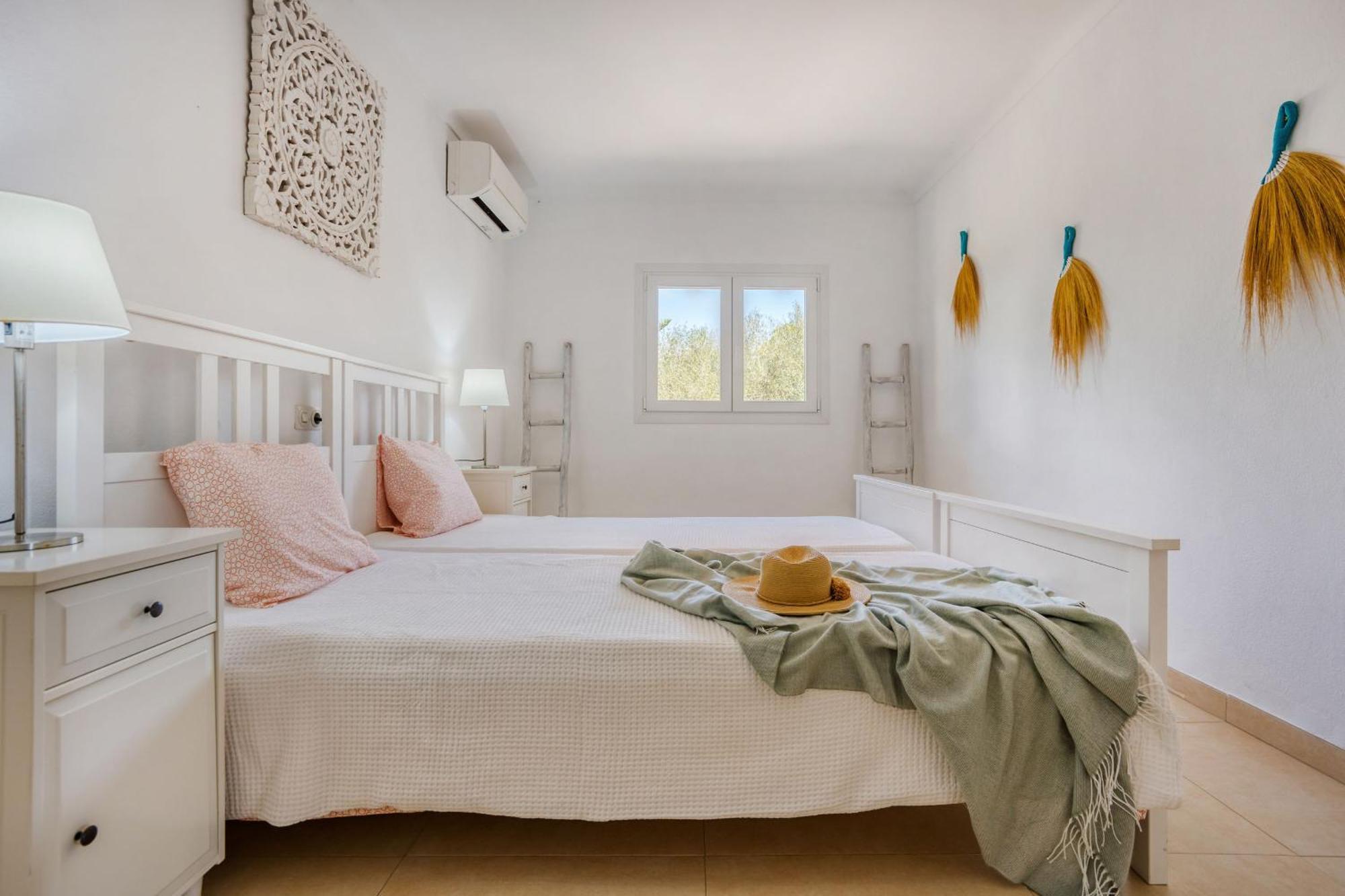 Escaletas Villa *